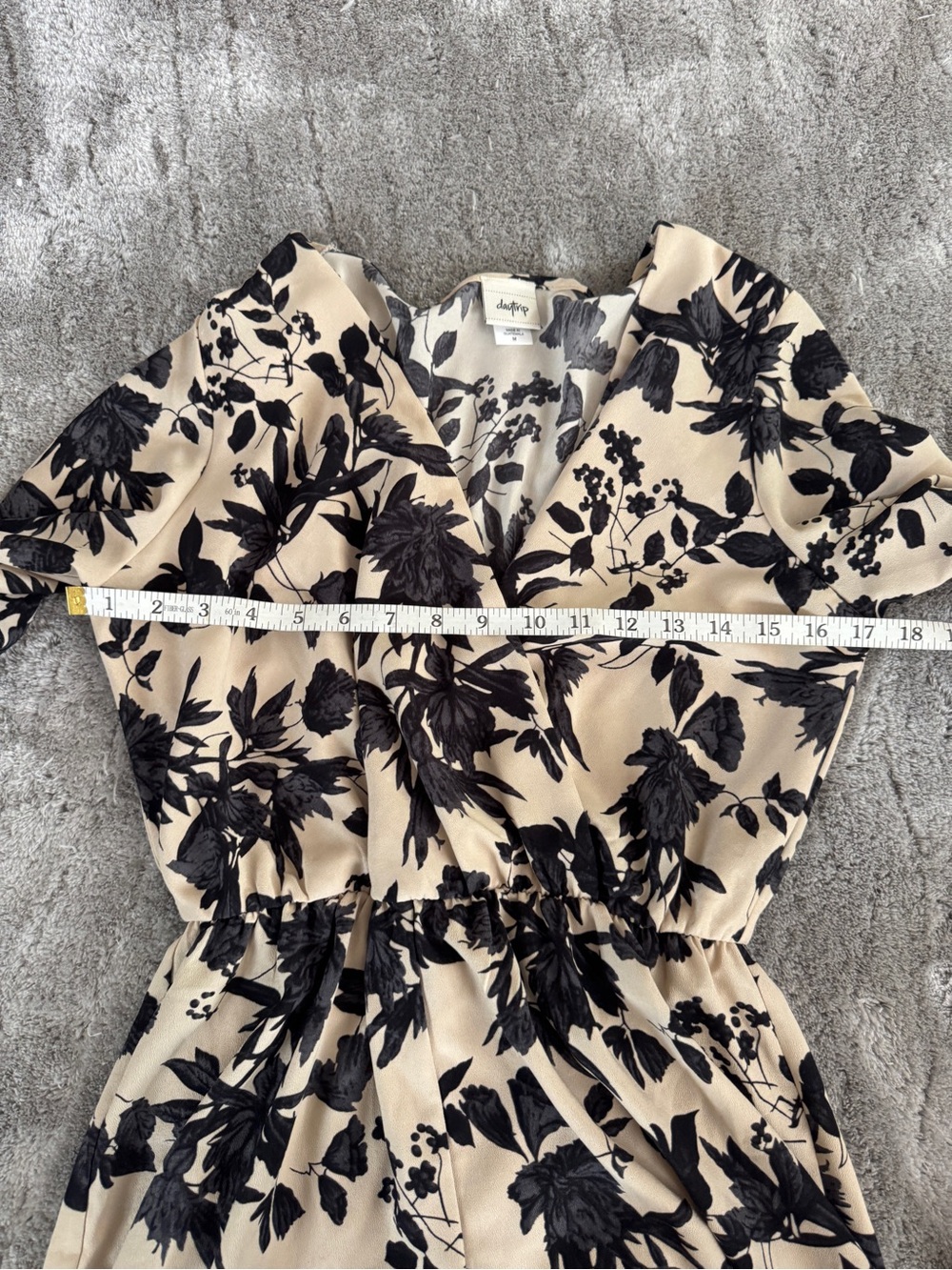 Daytrip Floral V-Neck Long Sleeve Romper - Picture 4 of 6